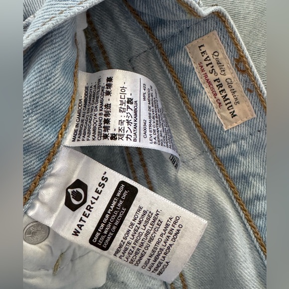 🔥Levi’s Ribcage Straight Ankle Jeans | Size 31 | Light Wash Distressed - Picture 11 of 11